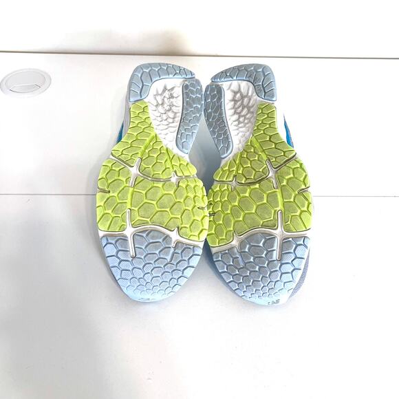 New Balance Fresh Foam 880v11 Womens Sneakers Size 9 Gray Blue Athletic Running - Picture 5 of 9